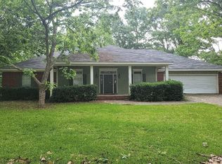 60 Spears Dr, Hattiesburg, MS 39402