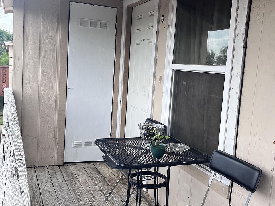 2nd image of 707 Bracewood Cir #G