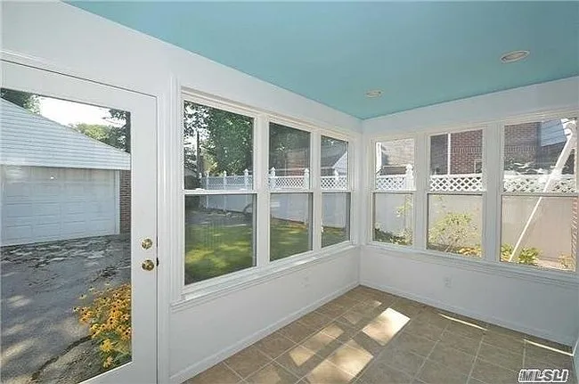 7 bed, 3.0 bath, $6,500 — Photo 4
