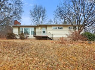 101 Jennifer Rd, Hamden, CT 06514