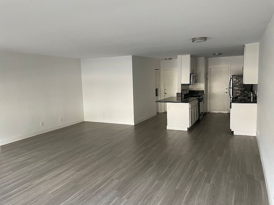 1st image of 1284 Havenhurst Dr #105