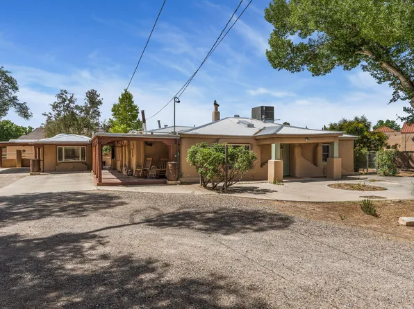 2918 Mountain Rd NW, Albuquerque, NM 87104