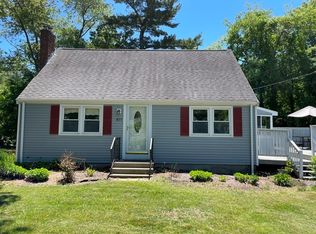 877 Center St, Pembroke, MA 02359