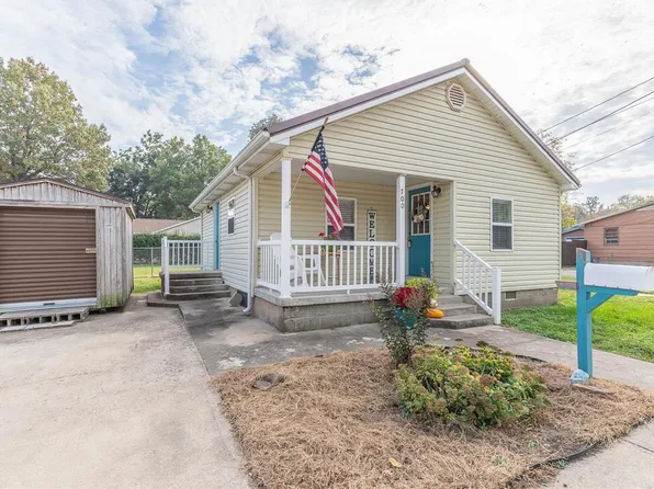 700 S Main St E, Dexter, MO 63841