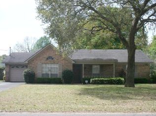 711 W Section Ave, Foley, AL 36535