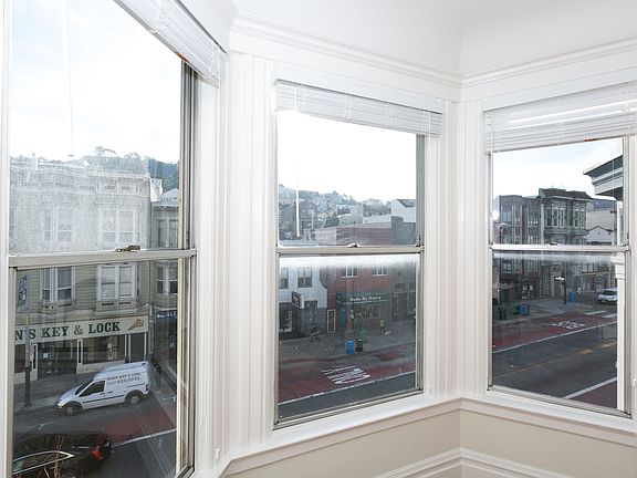 2nd image of 3264 Mission St #3270