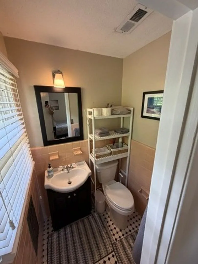4 Bedroom | 1.5 Bath Home in Wilmington, NC — Photo 4