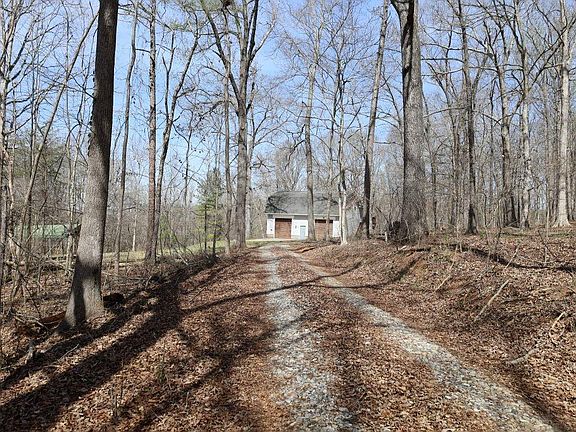 3rd image of 890 Mount Zion Rd #T-2