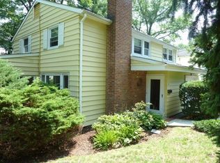 11 Ridge St, Waldwick, NJ 07463