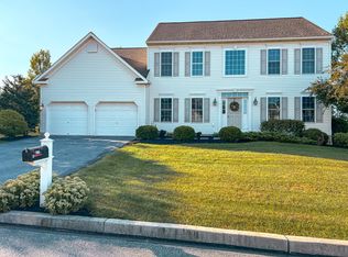 578 Sweetwater Dr, Palmyra, PA 17078