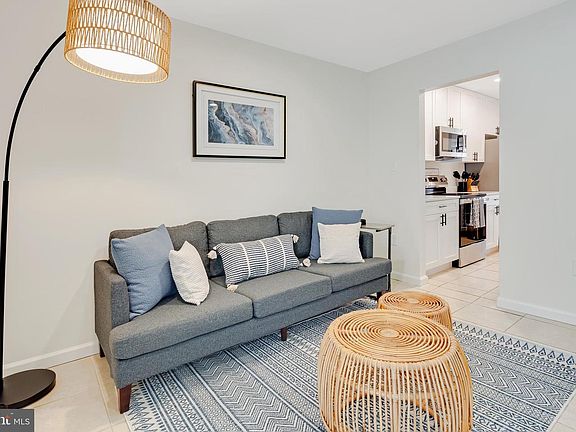 2nd image of 428 Reneau Way