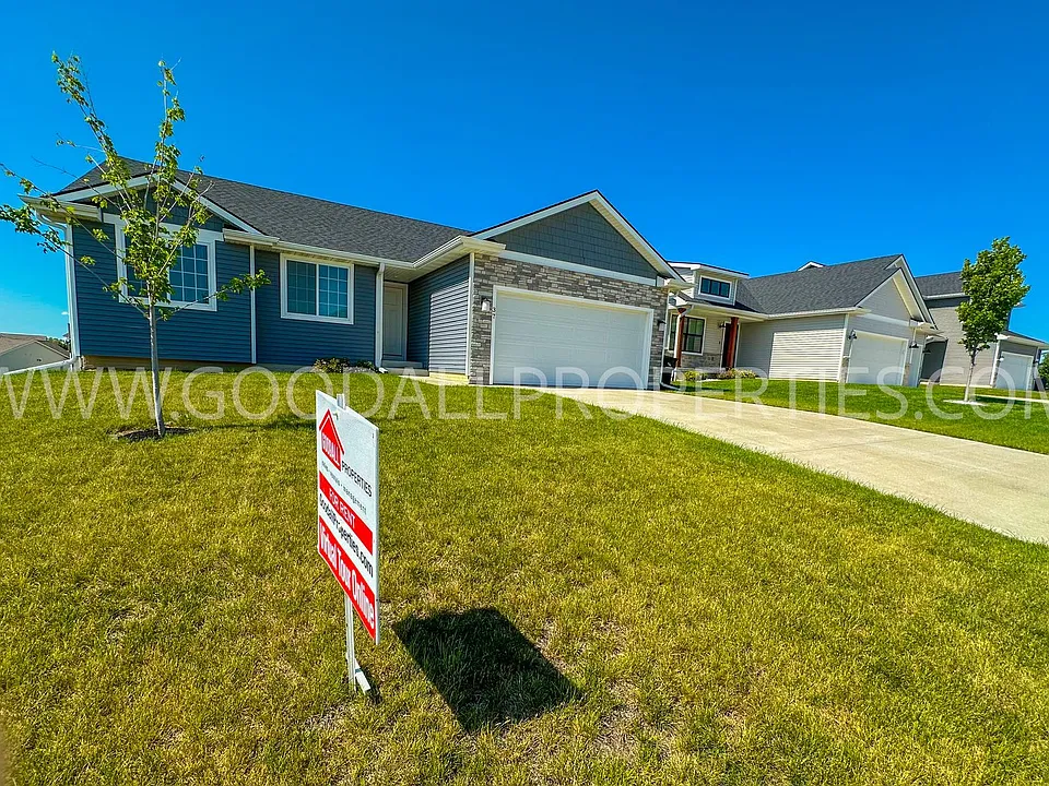 37 NW Pike Cir