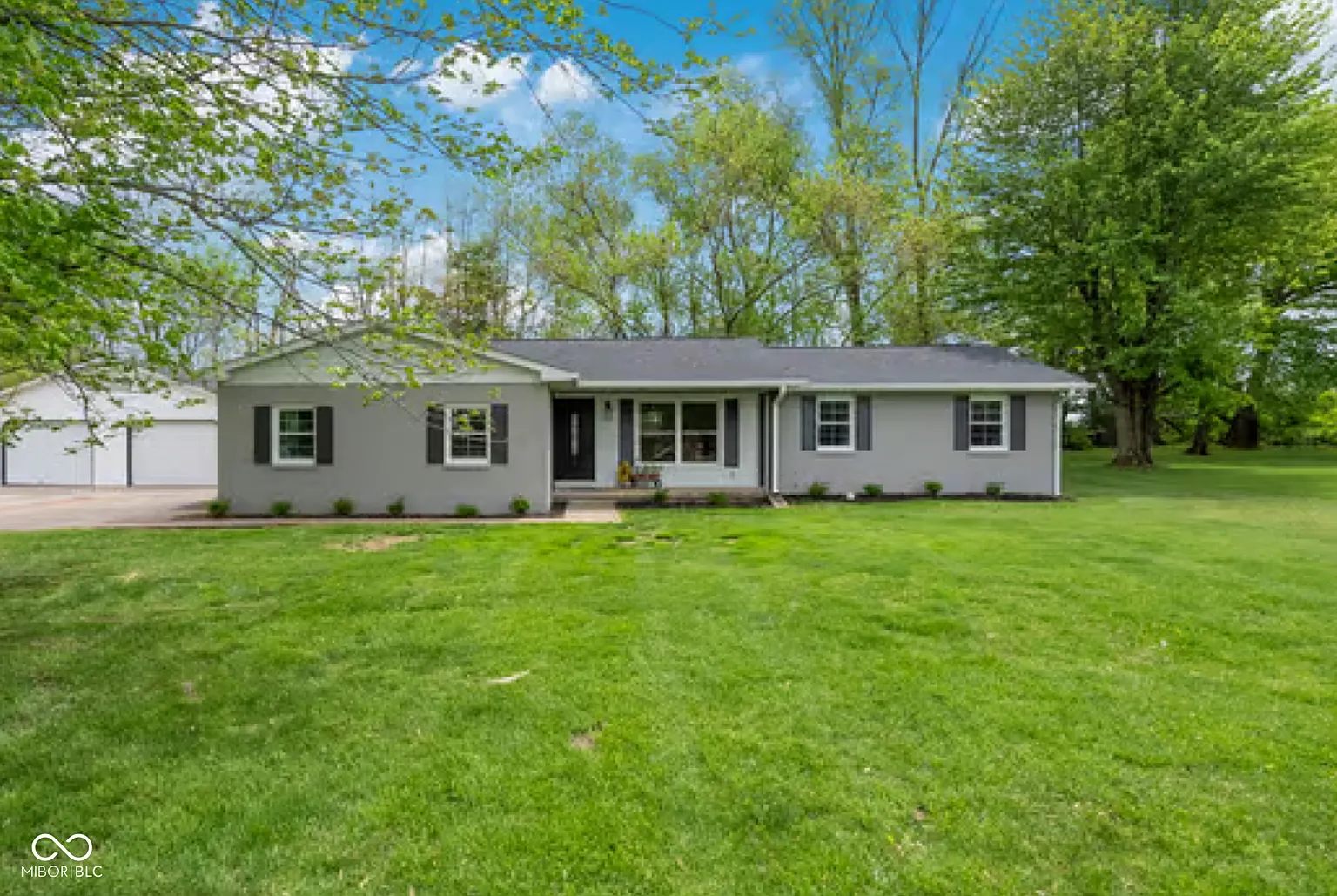 240 E Colony Acres Dr photo 1