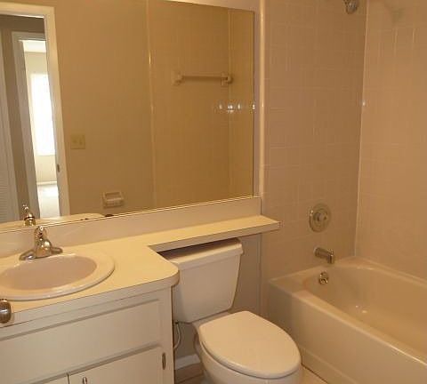 Fresh clean guest bath