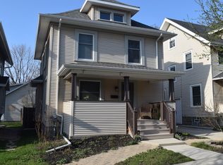 810 Bancroft Ct, Lansing, MI 48915