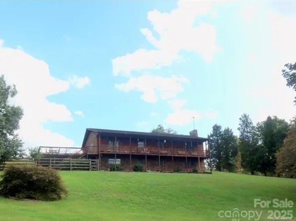 1262 Ring Tail Rd, Claremont, NC 28610