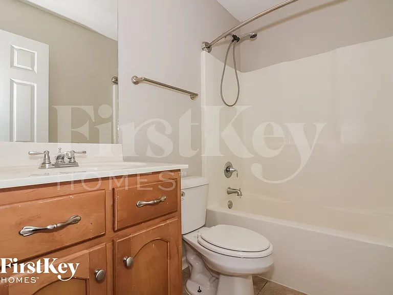 1836 Roy Dr — Photo 13
