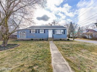 1 Launfal St, Albany, NY 12205