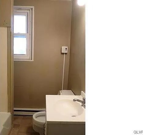 5 bed, 2903 sqft, $2,450 — Photo 4