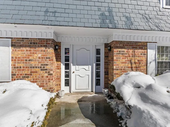 125 Kennedy Drive #3, South Burlington, VT 05403