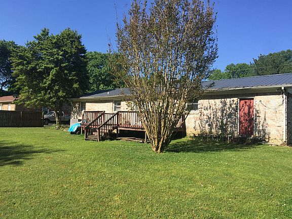 2nd image of 212 Lake Ct