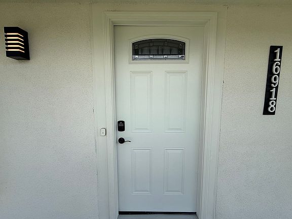 4th image of 16918 Bassett St #16918