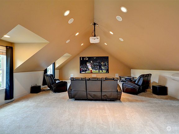 5th image of 4321 224th Avenue NE