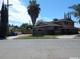 1402 R St, Firebaugh, CA 93622