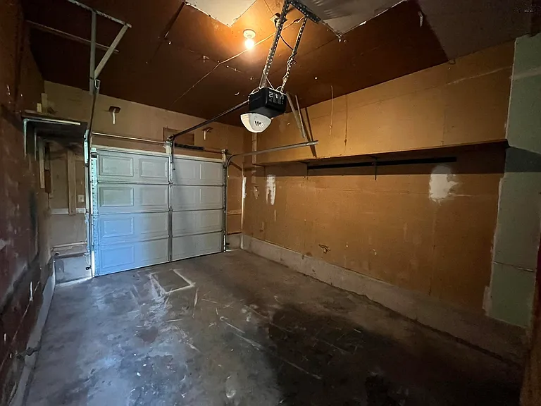 1824 Woodrow Ave — Photo 13