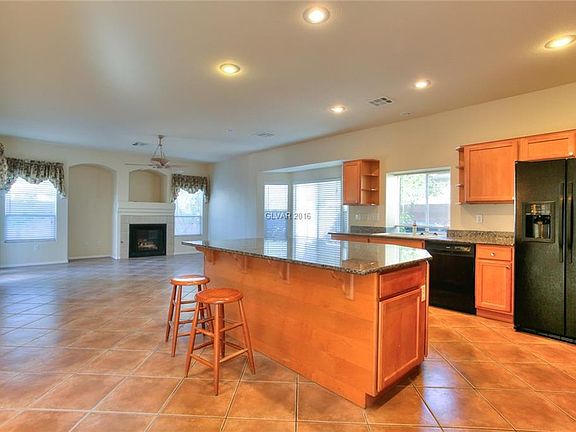 5th image of 6034 Genovese Ave