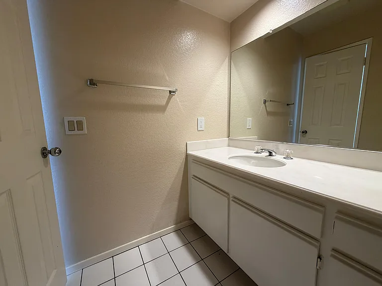 24765 Via Del Llano — Photo 25
