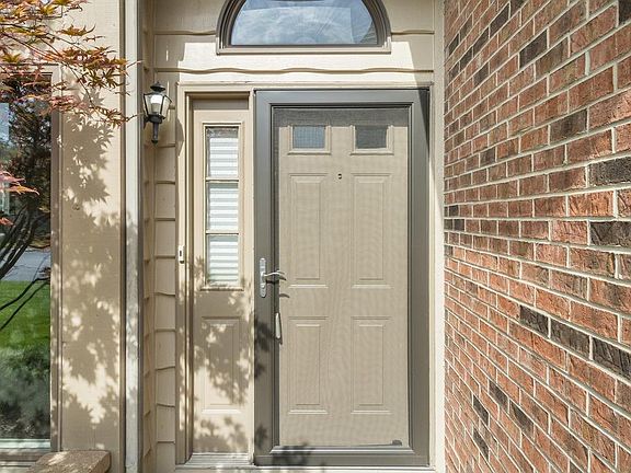 3rd image of 1904 Silver Creek Ct