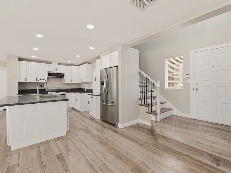 #GuardianRealty 275 Adorno Dr Henderson Home Rental Pool kitchen 2_07242026