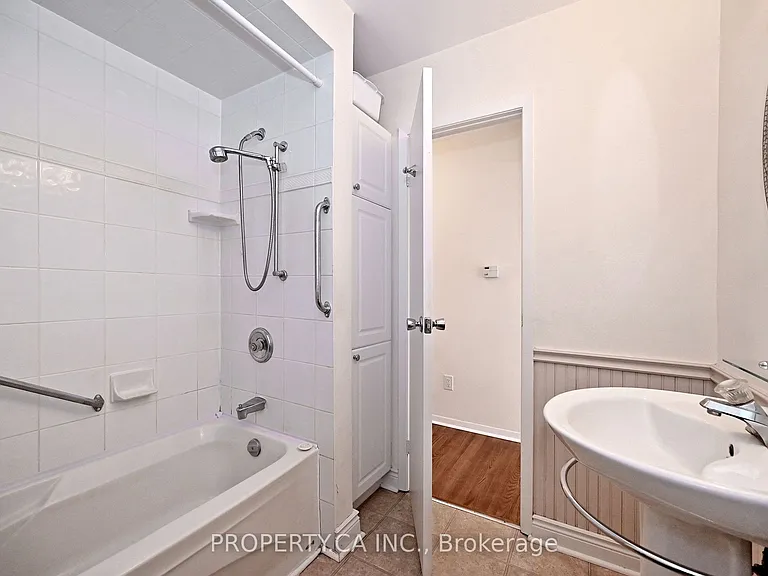 701 Sunnypoint Dr — Photo 13