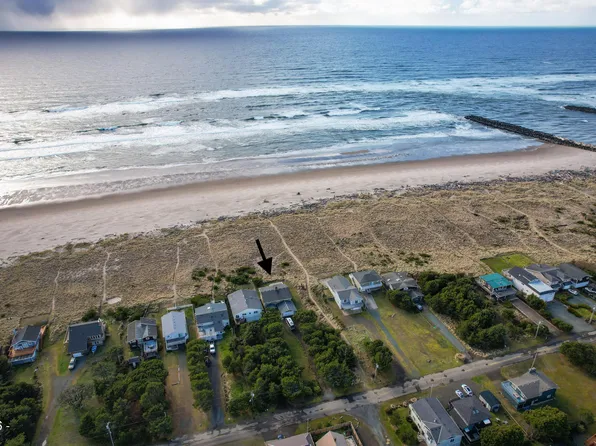 26580 Beach Dr, Rockaway Beach, OR 97136