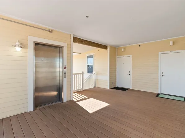 28 Sandollar St Unit B3, Rockport, TX 78382