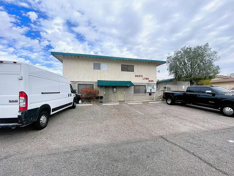 2125 Injo Dr #8 — Photo 7