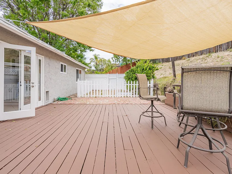 6894 N Auburn Cir — Photo 30