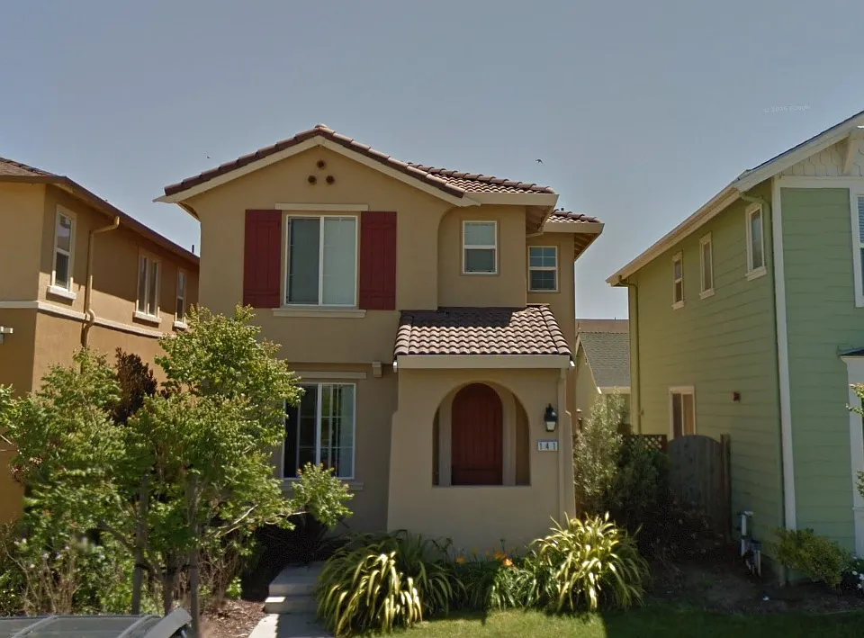 141 Legacy Dr