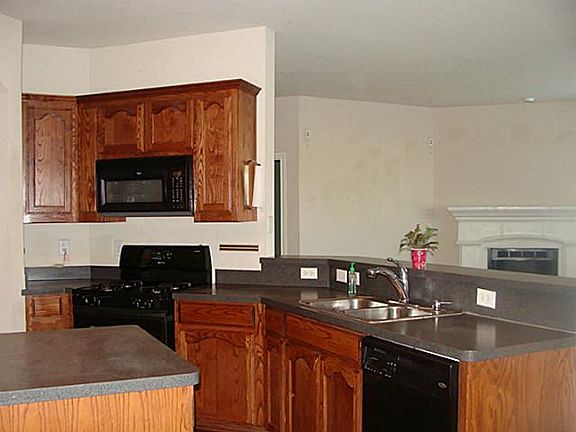 3rd image of 6428 Payton Dr