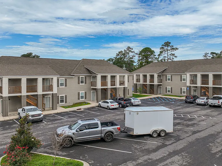 Springhill Apartments — Photo 17
