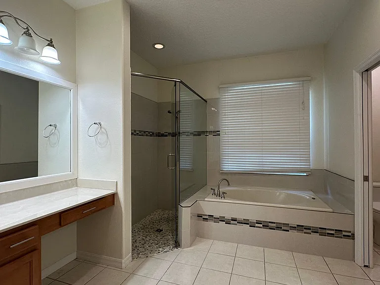 1653 Cherry Ridge Dr — Photo 46