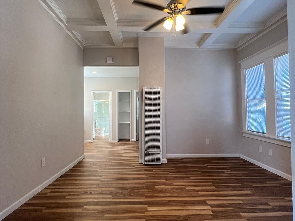 1st image of 213 E Park St #213