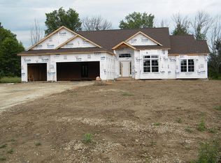 6585 Logans Run, Medina, OH 44256