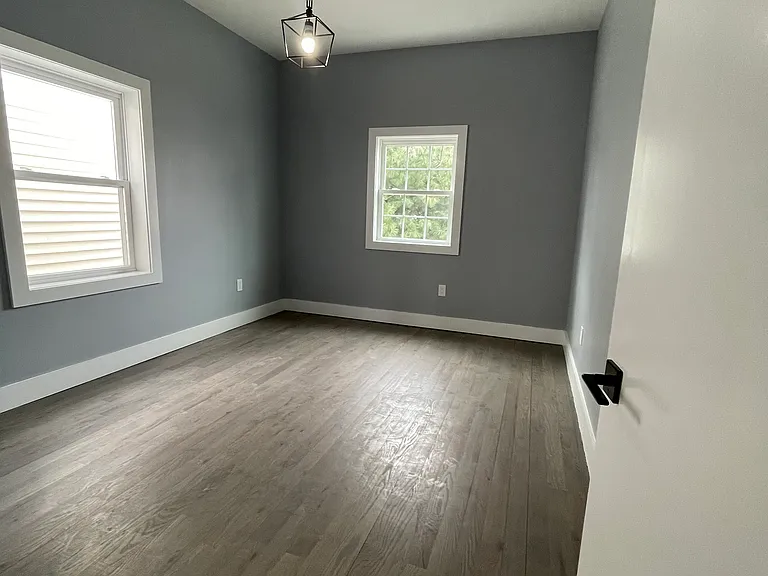101 Woodlawn Ave #2 — Photo 4