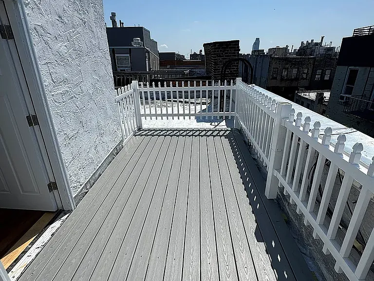536 E 5th St #21 — Photo 3