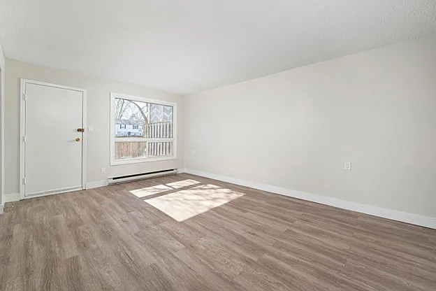 100 Rideau St — Photo 9