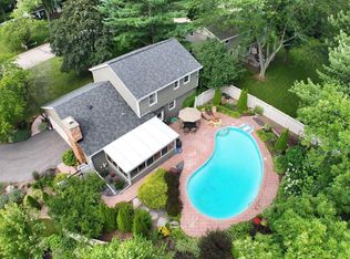 2350 S Krahn Rd, New Berlin, WI 53151