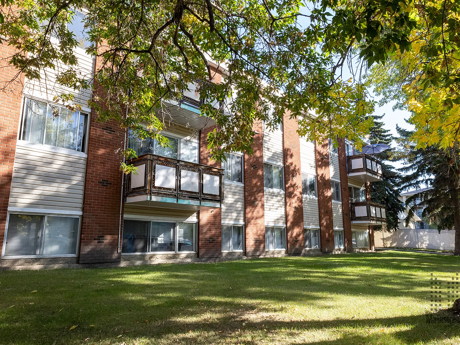 King Edward Apartments — Photo 3