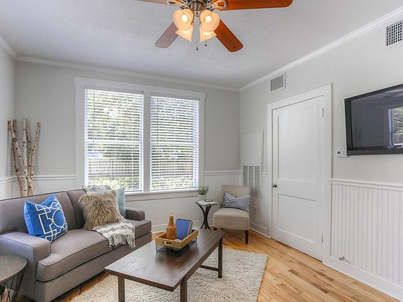 2nd image of 2904 W Estrella St APT 4